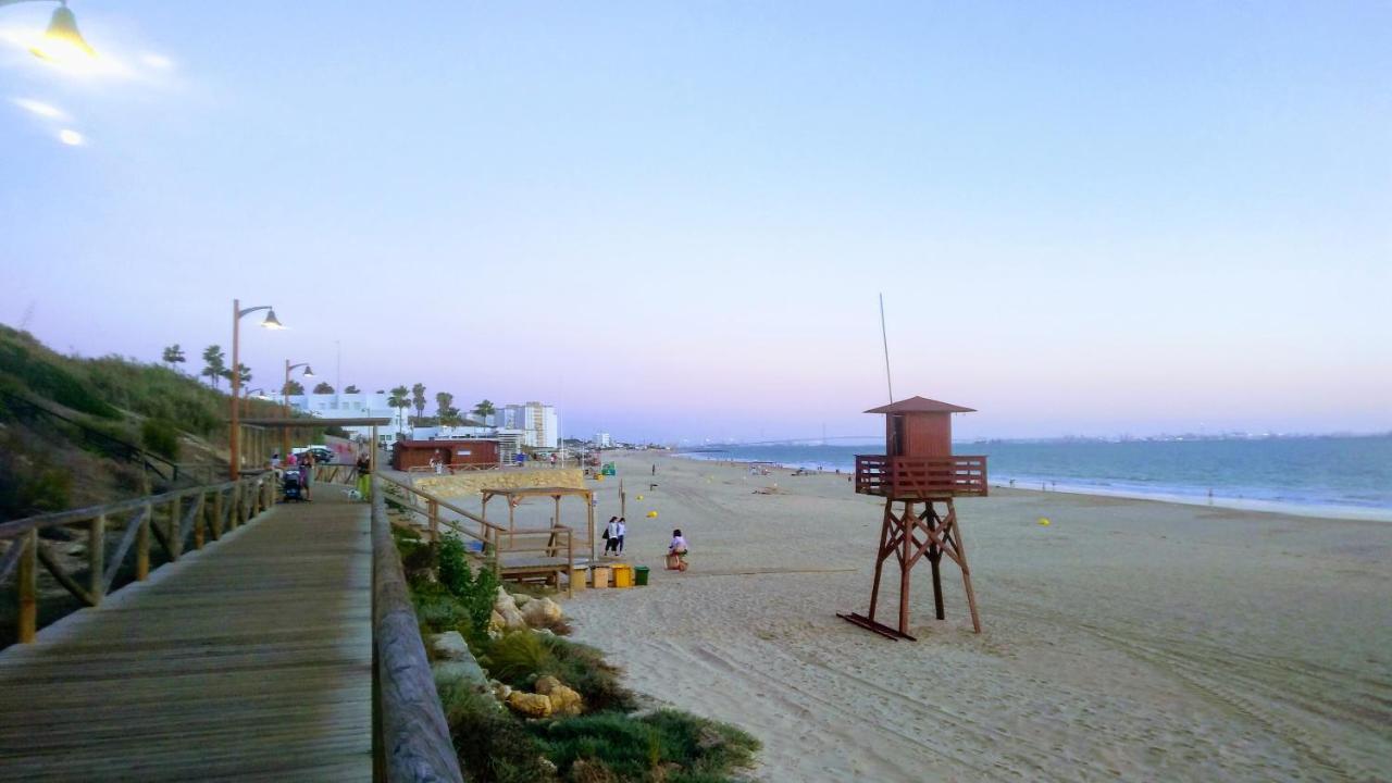 אל פוארטו דה סנטה מריה Primera Linea Playa Puerto Santa Maria Vistas Infinitas Limpieza Excepcional Parking מראה חיצוני תמונה